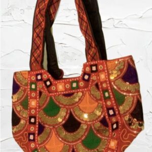 Kabelka látková vyšívaná menší